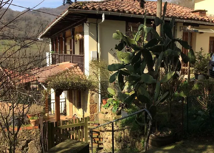 Los Pinos De Cardes